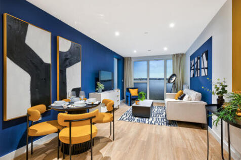 2 lounge 1